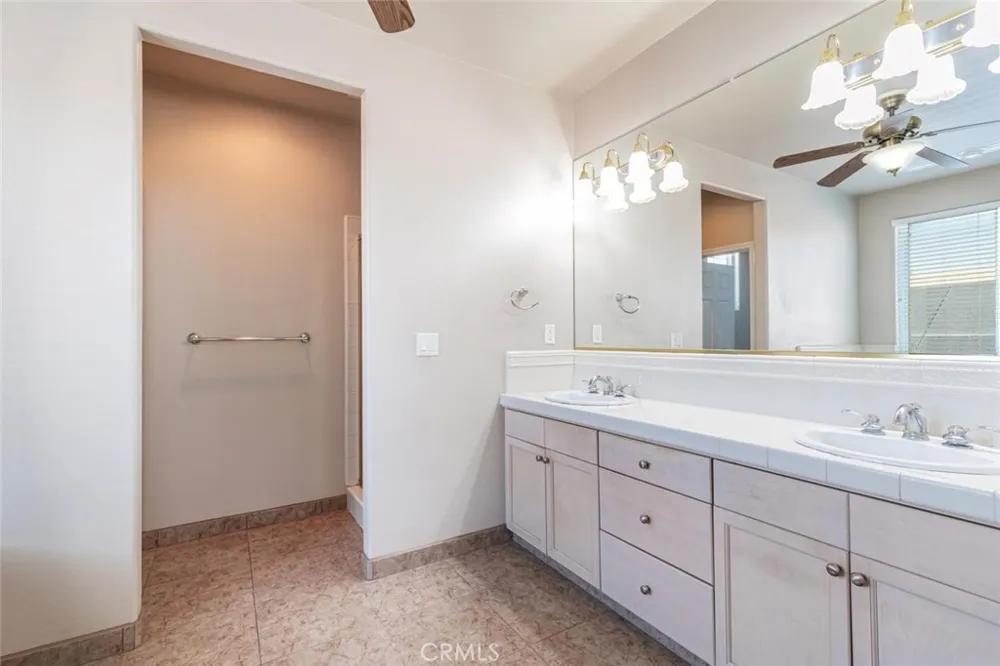 4683 Arrow Ridge Clovis, CA 93619