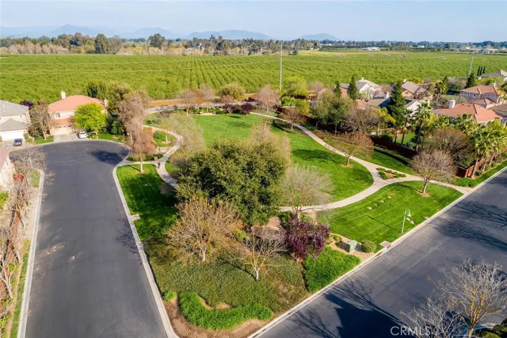 4683 Arrow Ridge Clovis, CA 93619