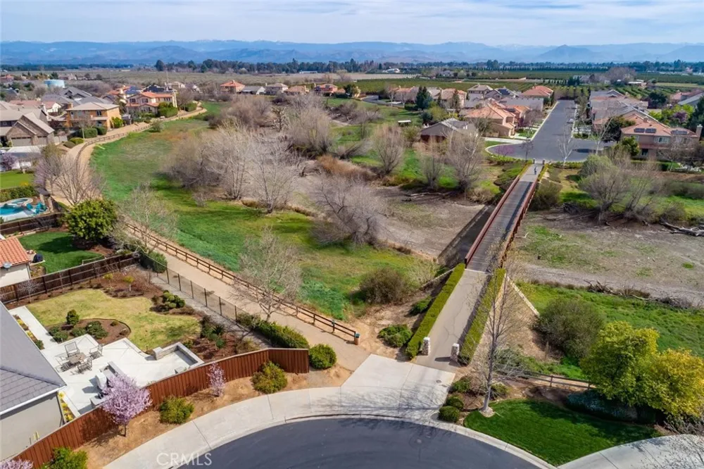4683 Arrow Ridge Clovis, CA 93619