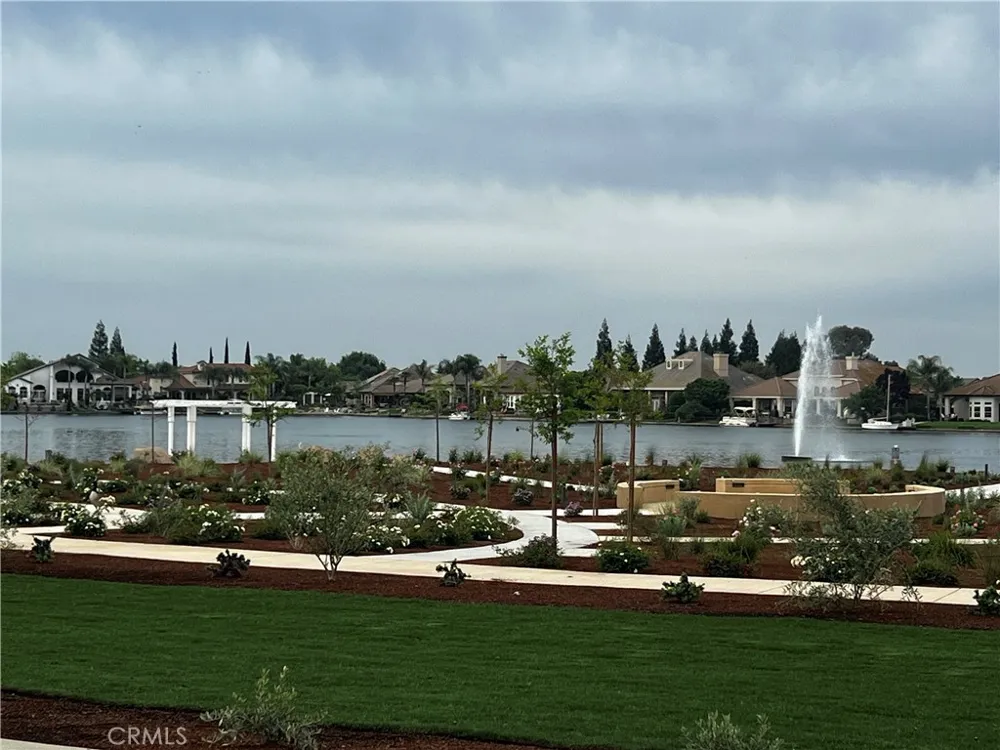 4683 Arrow Ridge Clovis, CA 93619