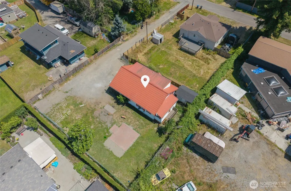 709 Celery Avenue Algona, WA 98001
