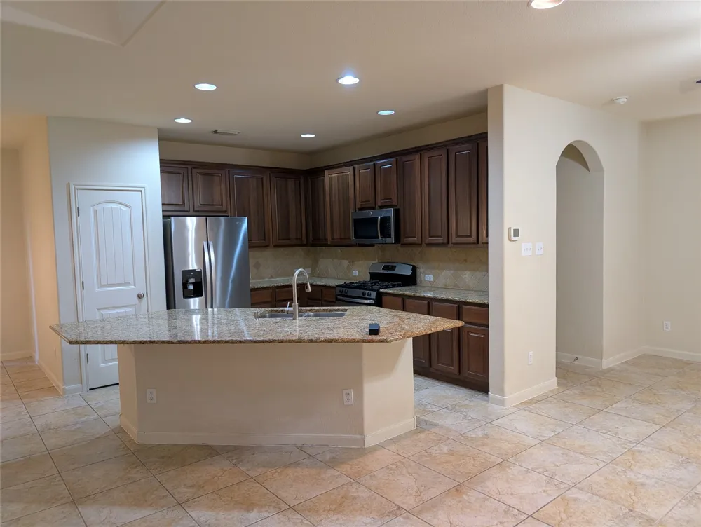 11400 W Parmer Lane #38 Cedar Park, TX 78613