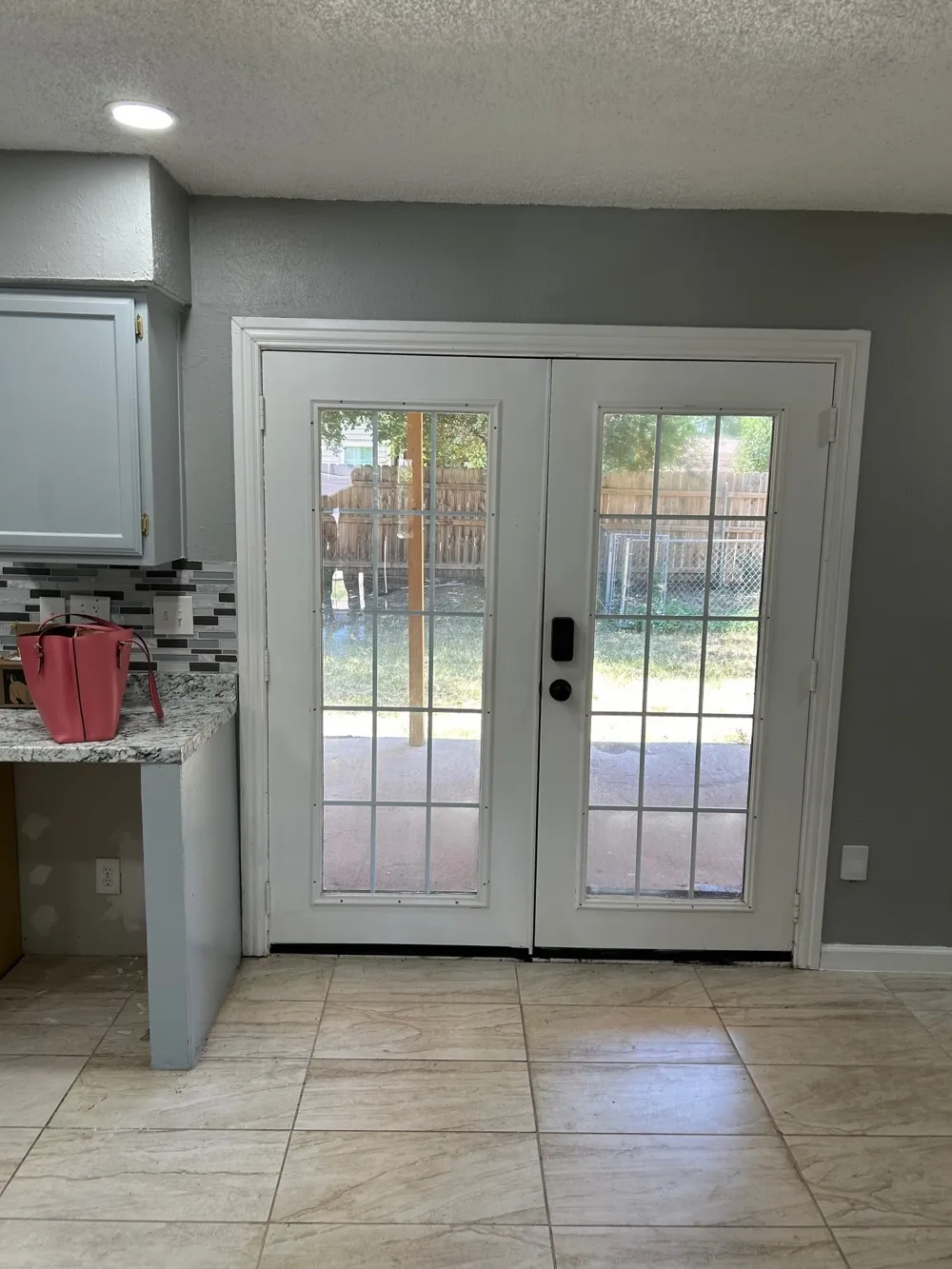 2319 Abbington Lane Grand Prairie, TX 75052