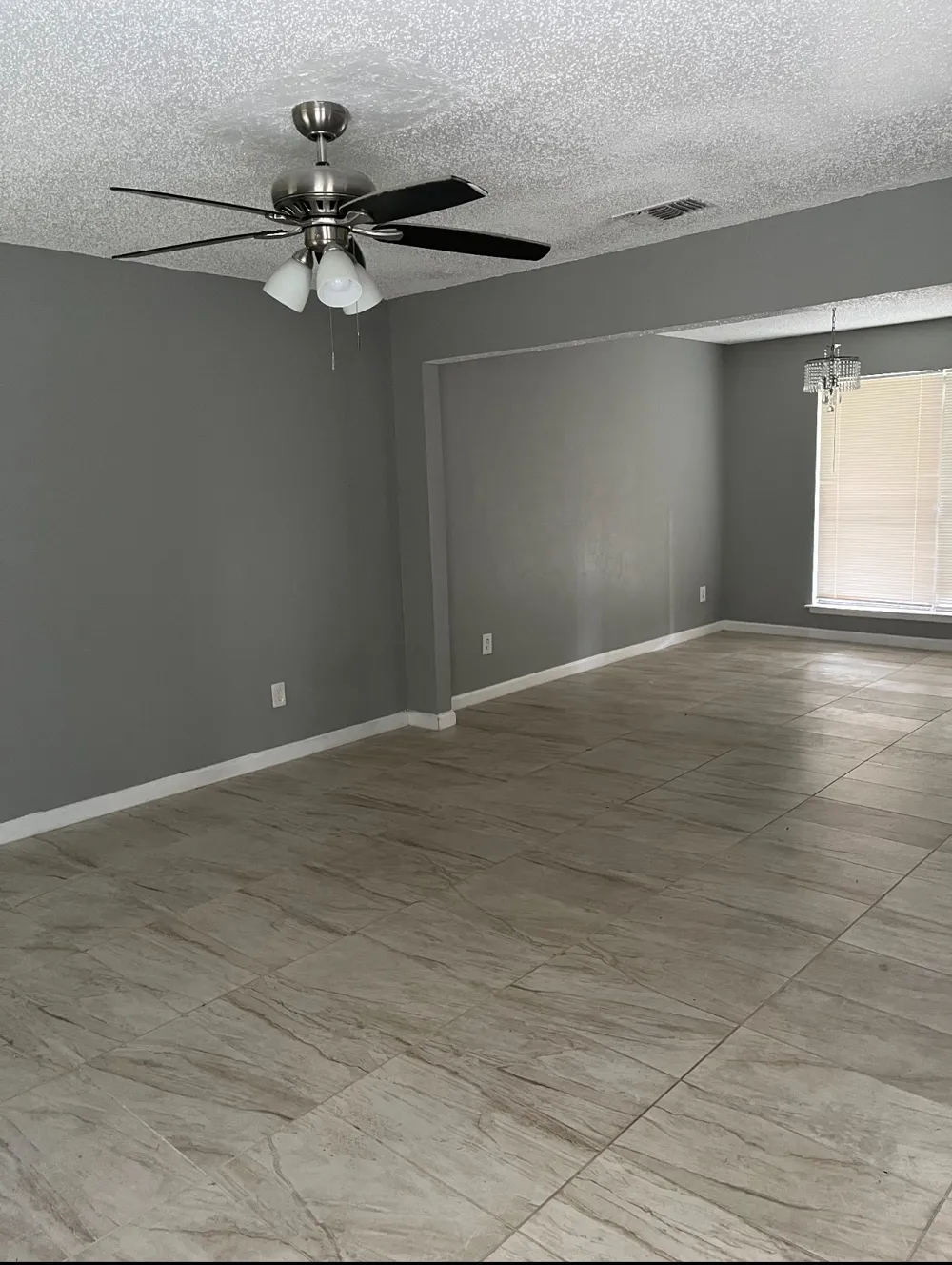 2319 Abbington Lane Grand Prairie, TX 75052