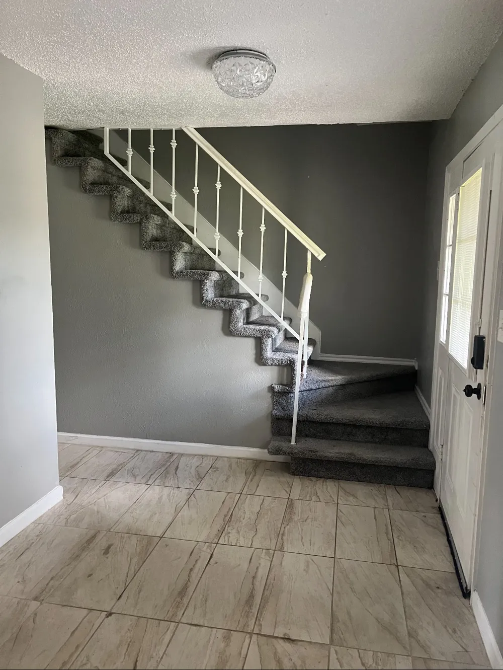 2319 Abbington Lane Grand Prairie, TX 75052