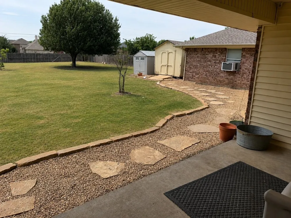 421 Bluebonnet Lane Red Oak, TX 75154