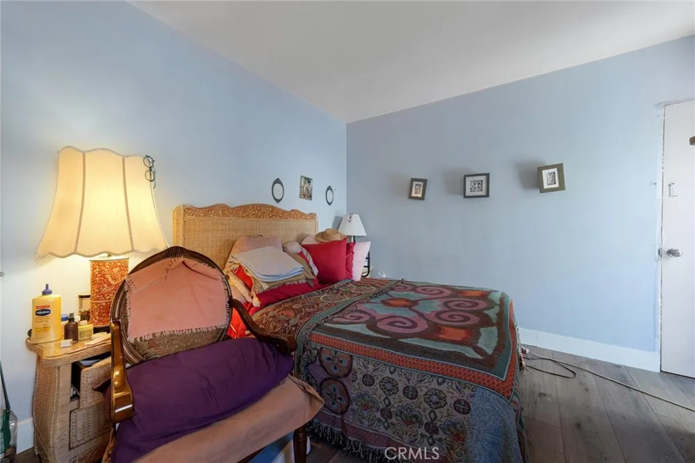 5790 Bucknell Avenue North Hollywood, CA 91607