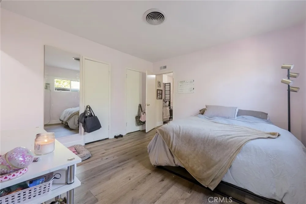 5790 Bucknell Avenue North Hollywood, CA 91607