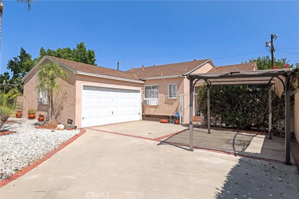 5790 Bucknell Avenue North Hollywood, CA 91607
