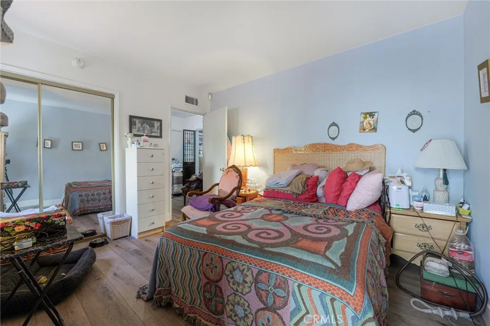 5790 Bucknell Avenue North Hollywood, CA 91607