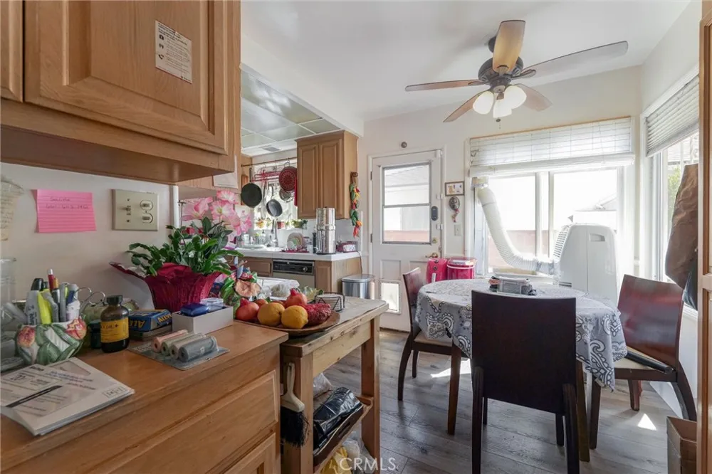 5790 Bucknell Avenue North Hollywood, CA 91607