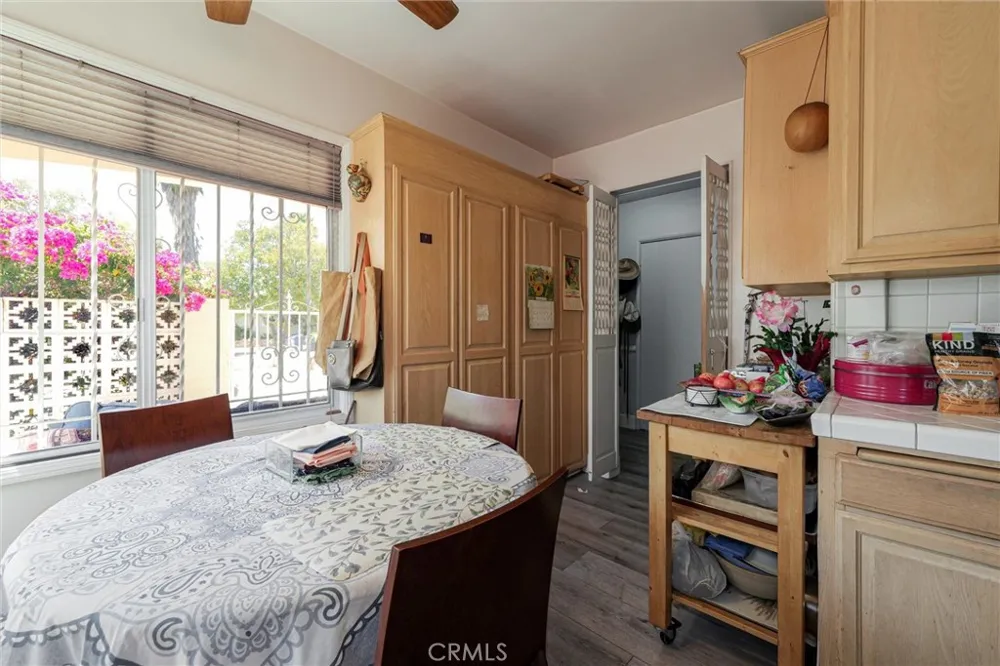 5790 Bucknell Avenue North Hollywood, CA 91607