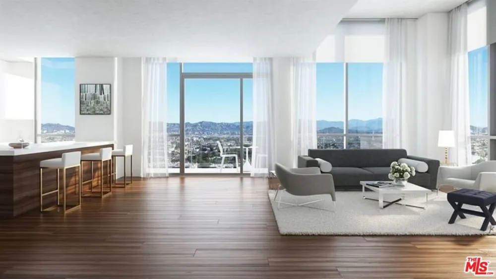 3033 Wilshire Avenue #PH1705 Los Angeles, CA 90010