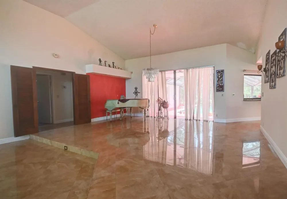 19915 Back 9 Drive Boca Raton, FL 33498