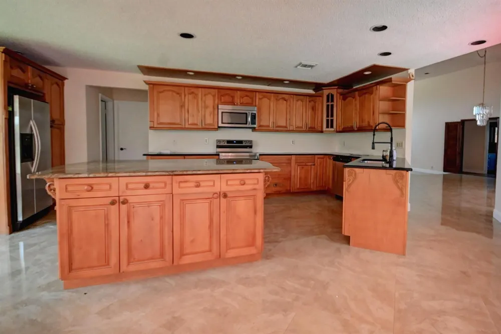 19915 Back 9 Drive Boca Raton, FL 33498