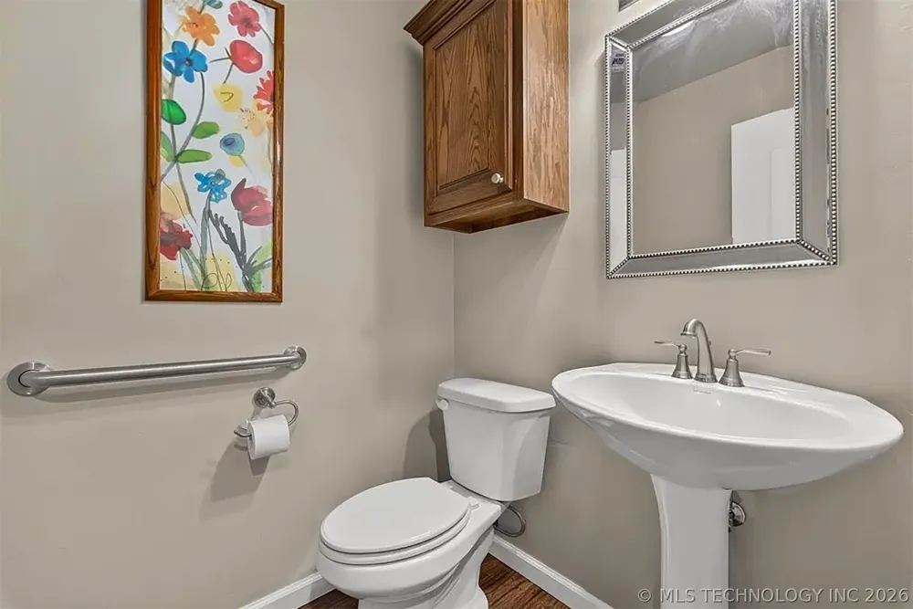 7 Foxwood Adair, OK 74330