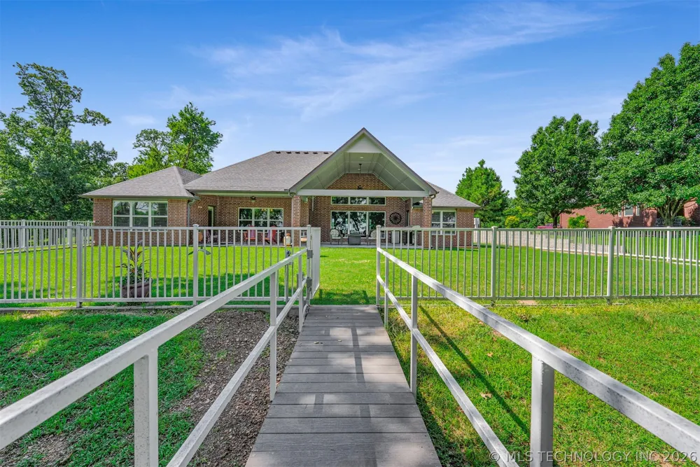 7 Foxwood Adair, OK 74330
