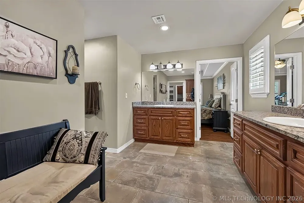 7 Foxwood Adair, OK 74330
