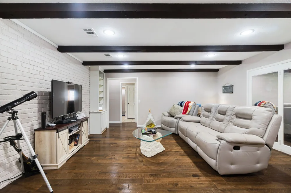 4030 Shannon Drive Paris, TX 75462