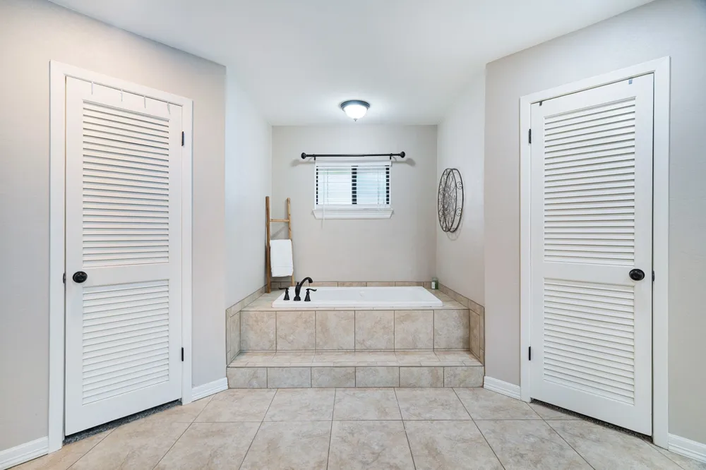 4030 Shannon Drive Paris, TX 75462