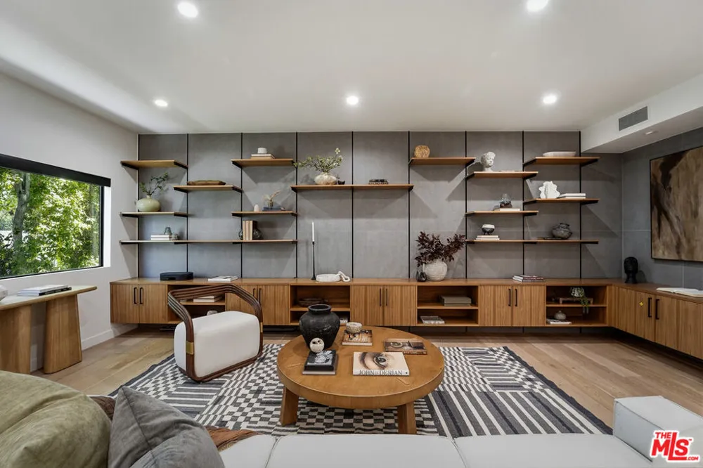 234 S Tower Drive #4 Beverly Hills, CA 90211