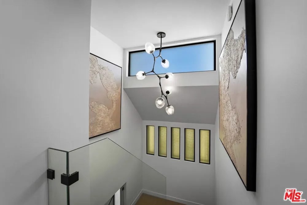 234 S Tower Drive #4 Beverly Hills, CA 90211