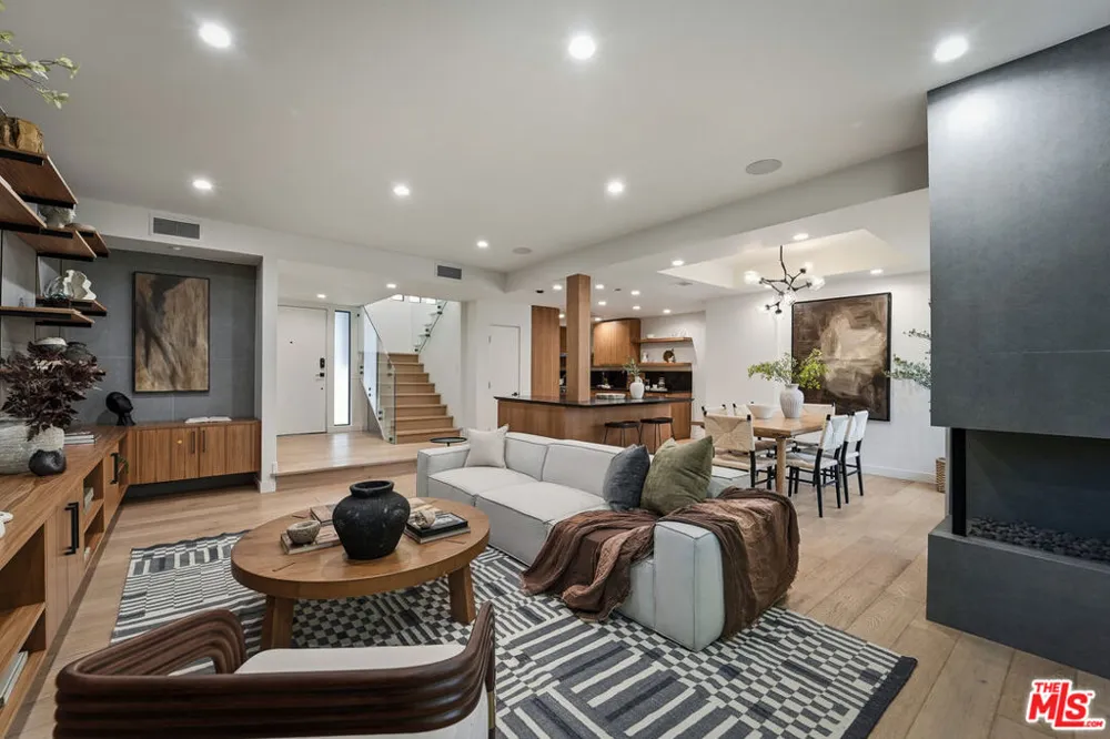 234 S Tower Drive #4 Beverly Hills, CA 90211