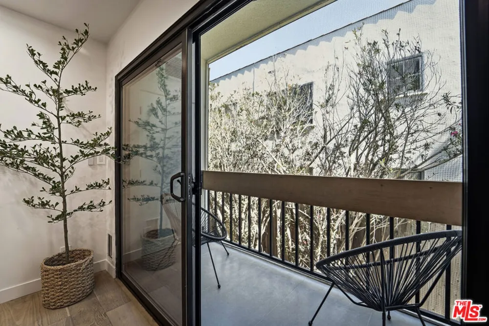 234 S Tower Drive #4 Beverly Hills, CA 90211