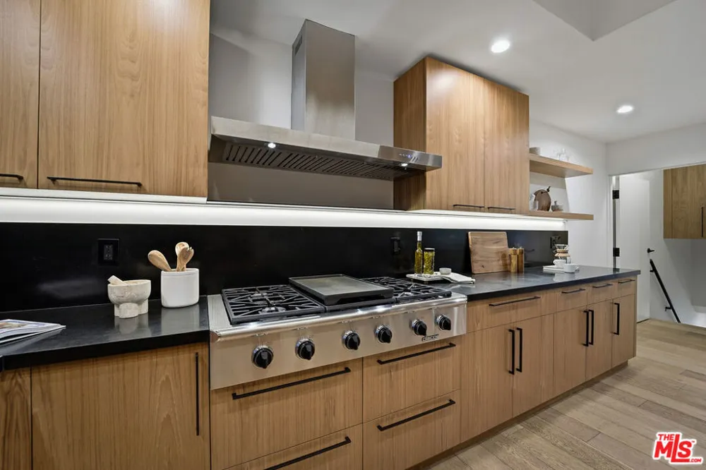 234 S Tower Drive #4 Beverly Hills, CA 90211