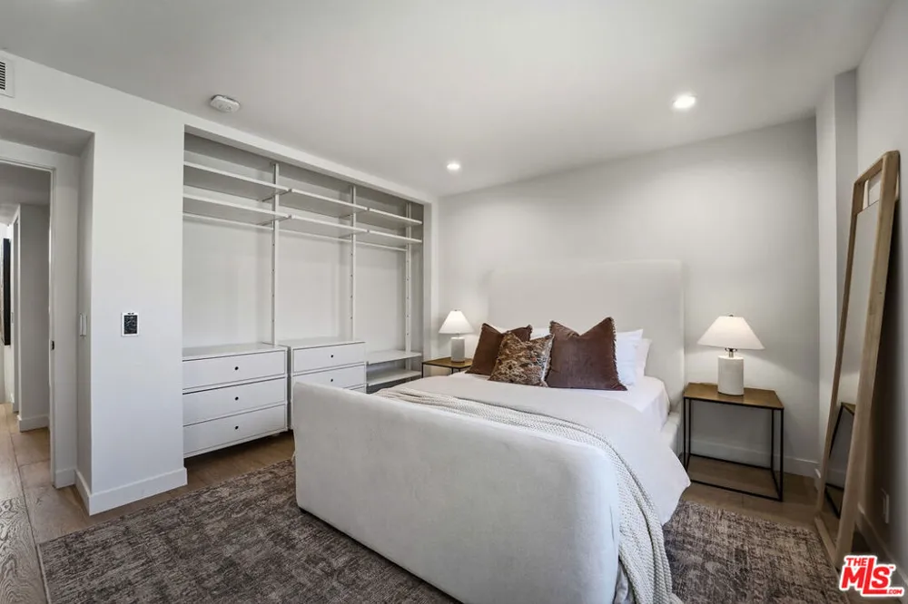 234 S Tower Drive #4 Beverly Hills, CA 90211