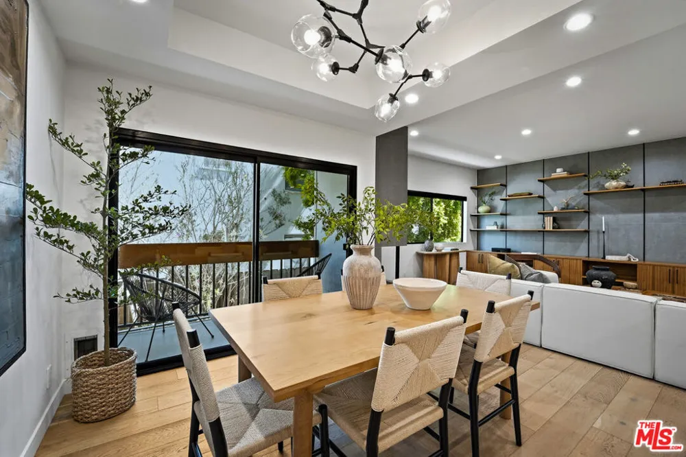 234 S Tower Drive #4 Beverly Hills, CA 90211