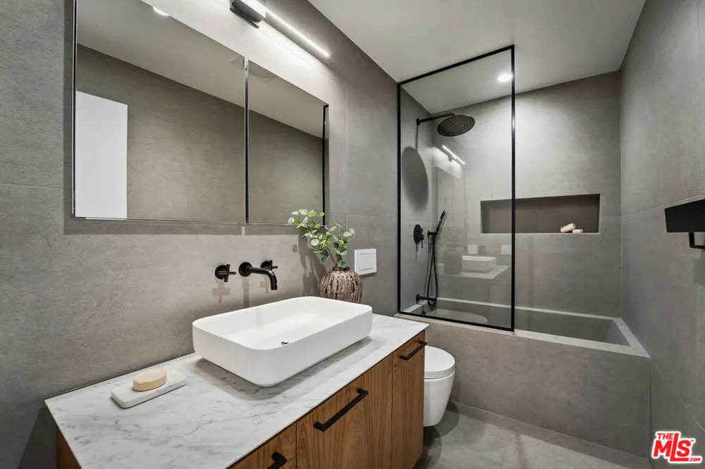 234 S Tower Drive #4 Beverly Hills, CA 90211