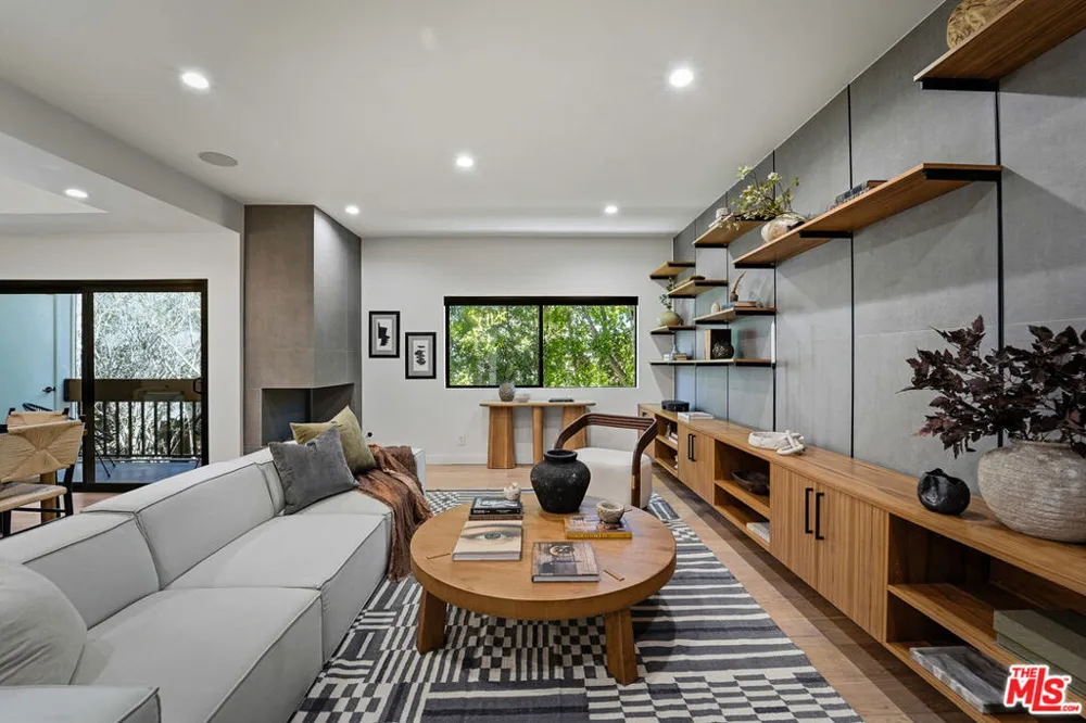 234 S Tower Drive #4 Beverly Hills, CA 90211