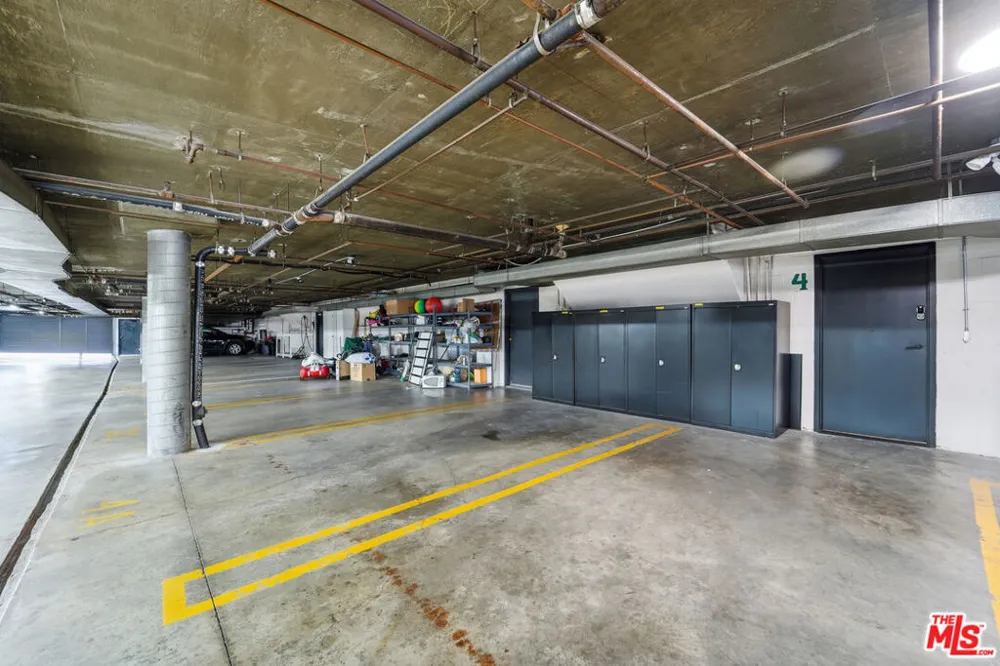 234 S Tower Drive #4 Beverly Hills, CA 90211
