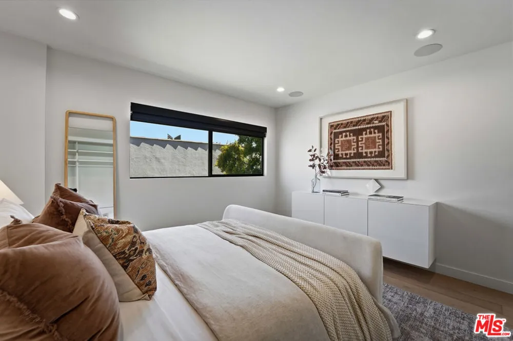 234 S Tower Drive #4 Beverly Hills, CA 90211