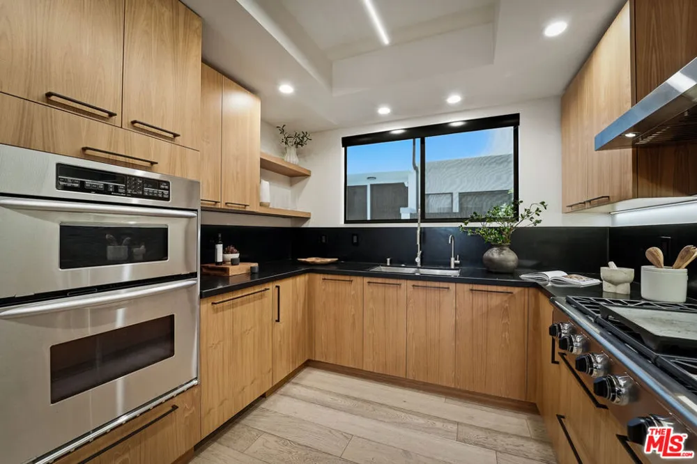 234 S Tower Drive #4 Beverly Hills, CA 90211