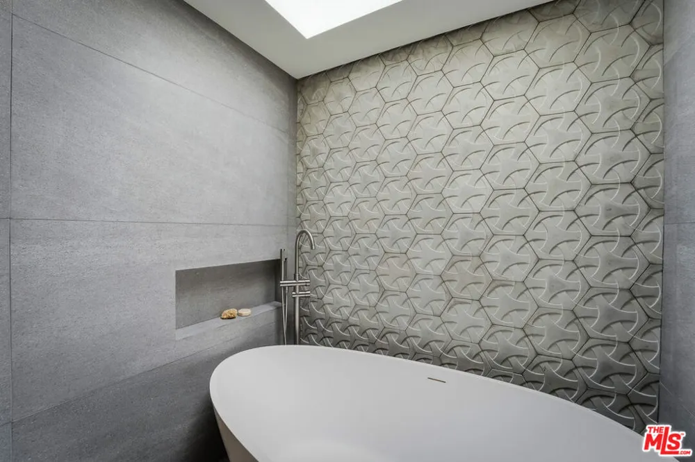 234 S Tower Drive #4 Beverly Hills, CA 90211