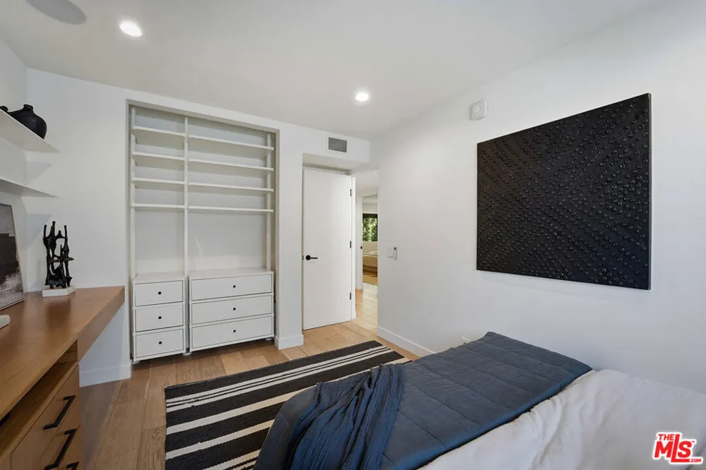 234 S Tower Drive #4 Beverly Hills, CA 90211