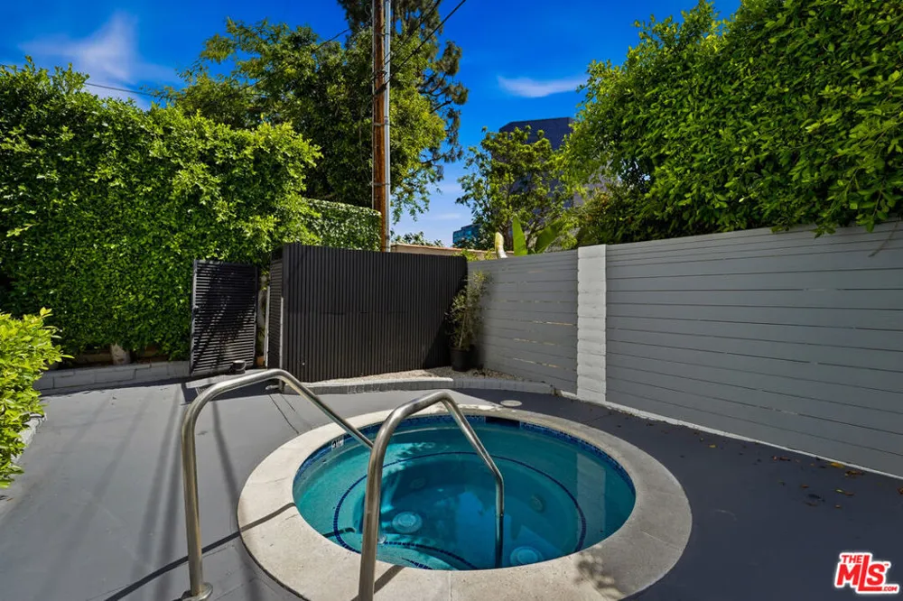 234 S Tower Drive #4 Beverly Hills, CA 90211