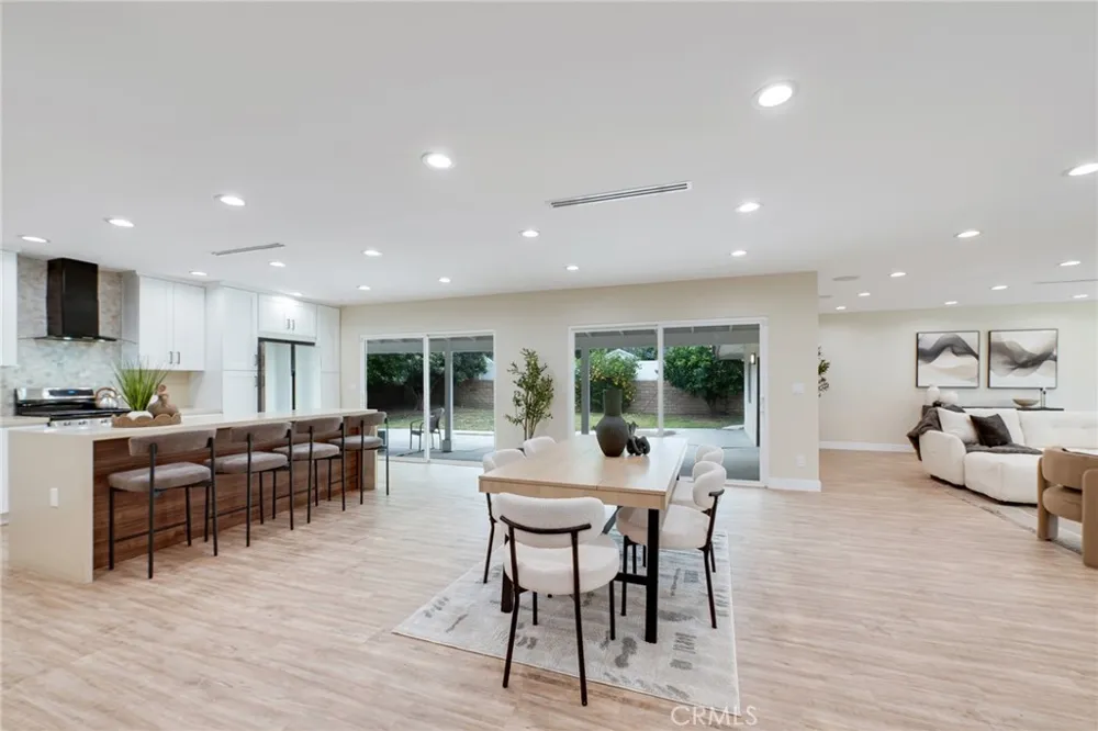 17633 Nordhoff Street Northridge, CA 91325