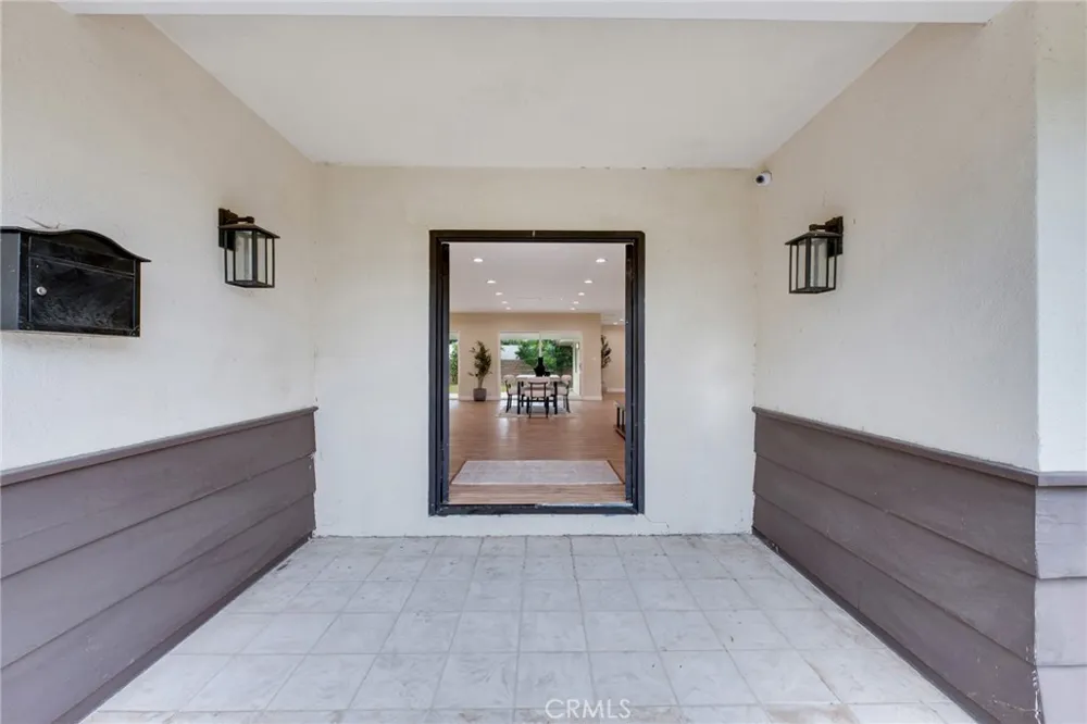 17633 Nordhoff Street Northridge, CA 91325