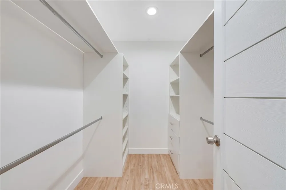17633 Nordhoff Street Northridge, CA 91325