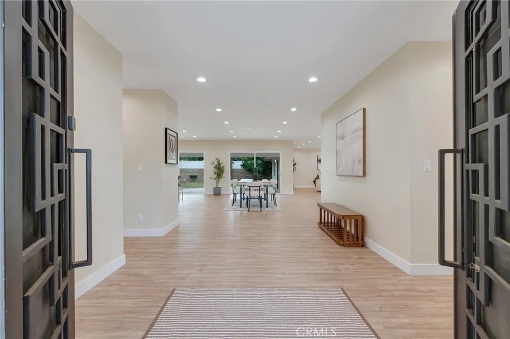 17633 Nordhoff Street Northridge, CA 91325
