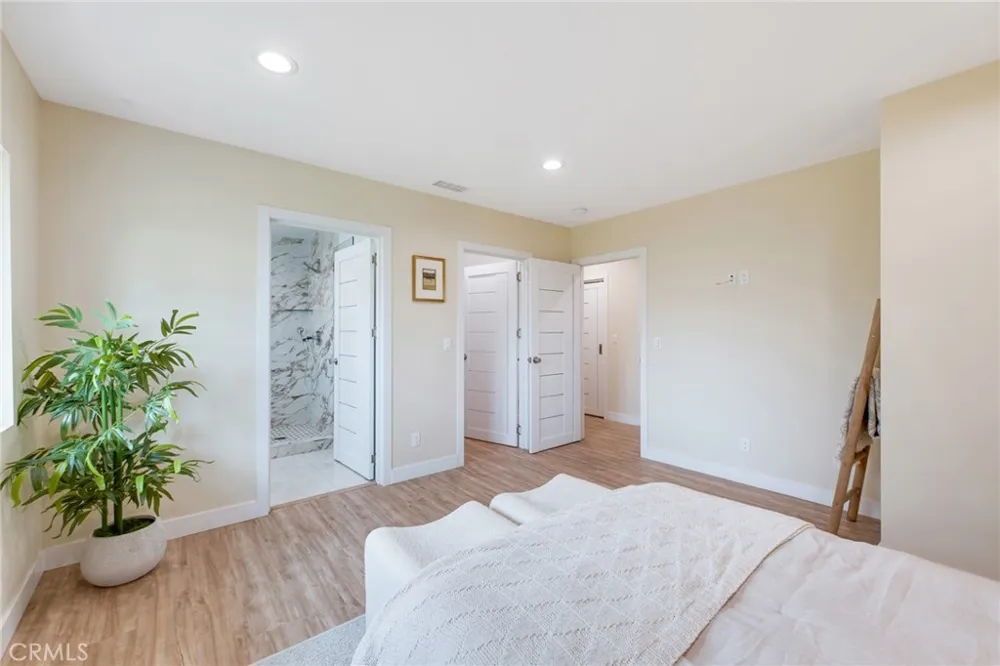 17633 Nordhoff Street Northridge, CA 91325
