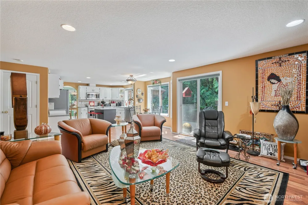 215 W St James Place Longview, WA 98632