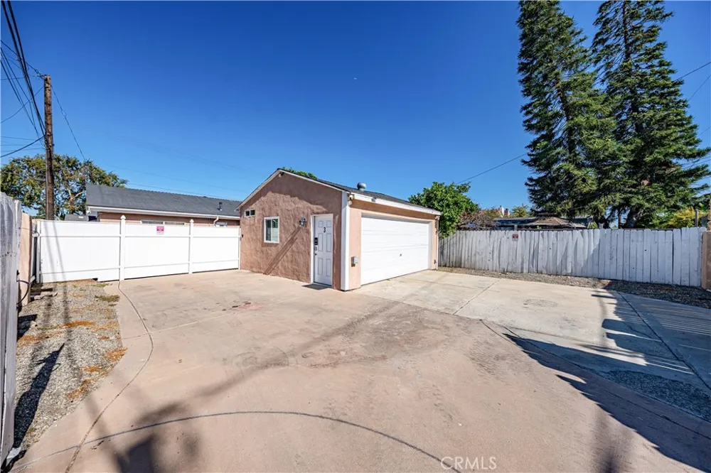 18319 Norwalk Boulevard Artesia, CA 90701