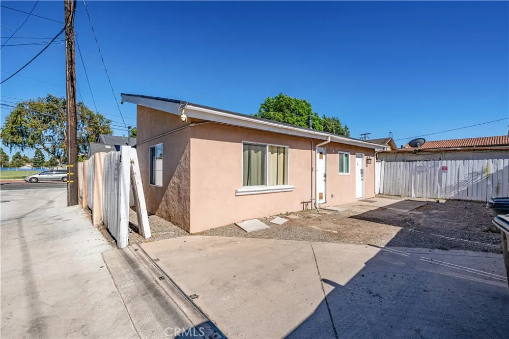18319 Norwalk Boulevard Artesia, CA 90701