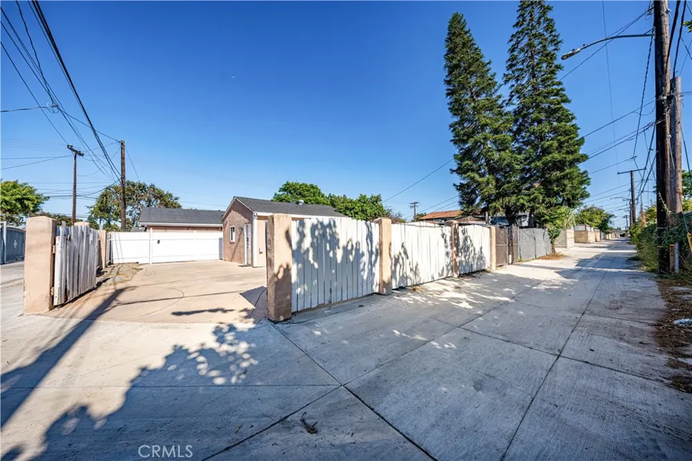 18319 Norwalk Boulevard Artesia, CA 90701