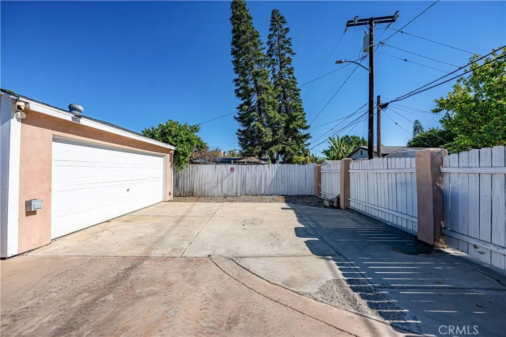 18319 Norwalk Boulevard Artesia, CA 90701