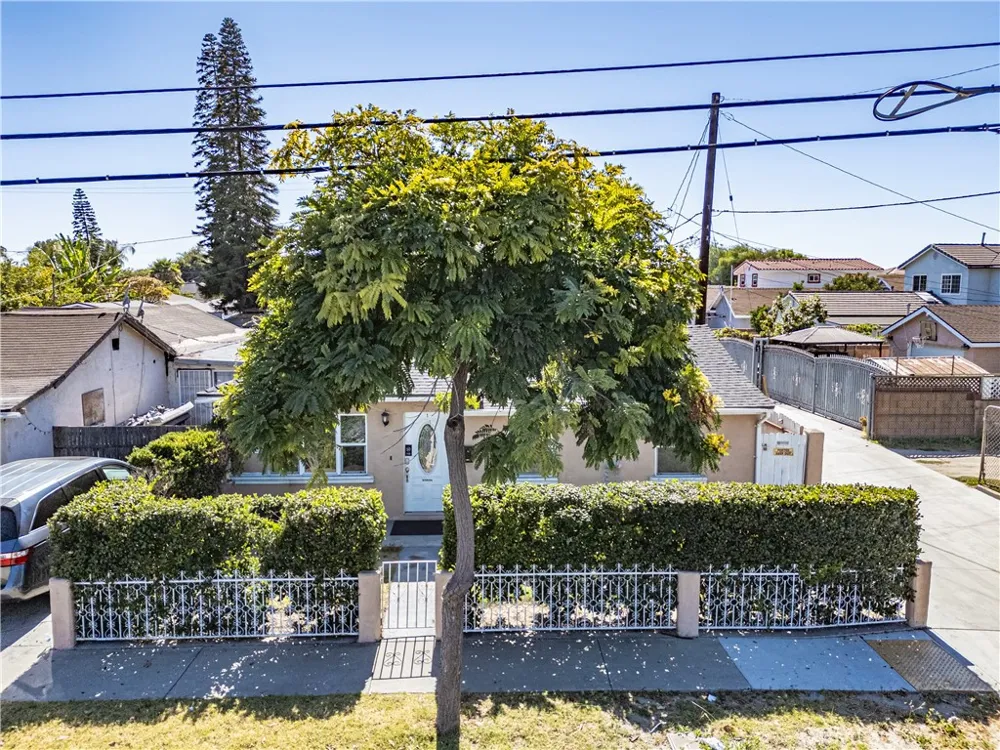 18319 Norwalk Boulevard Artesia, CA 90701